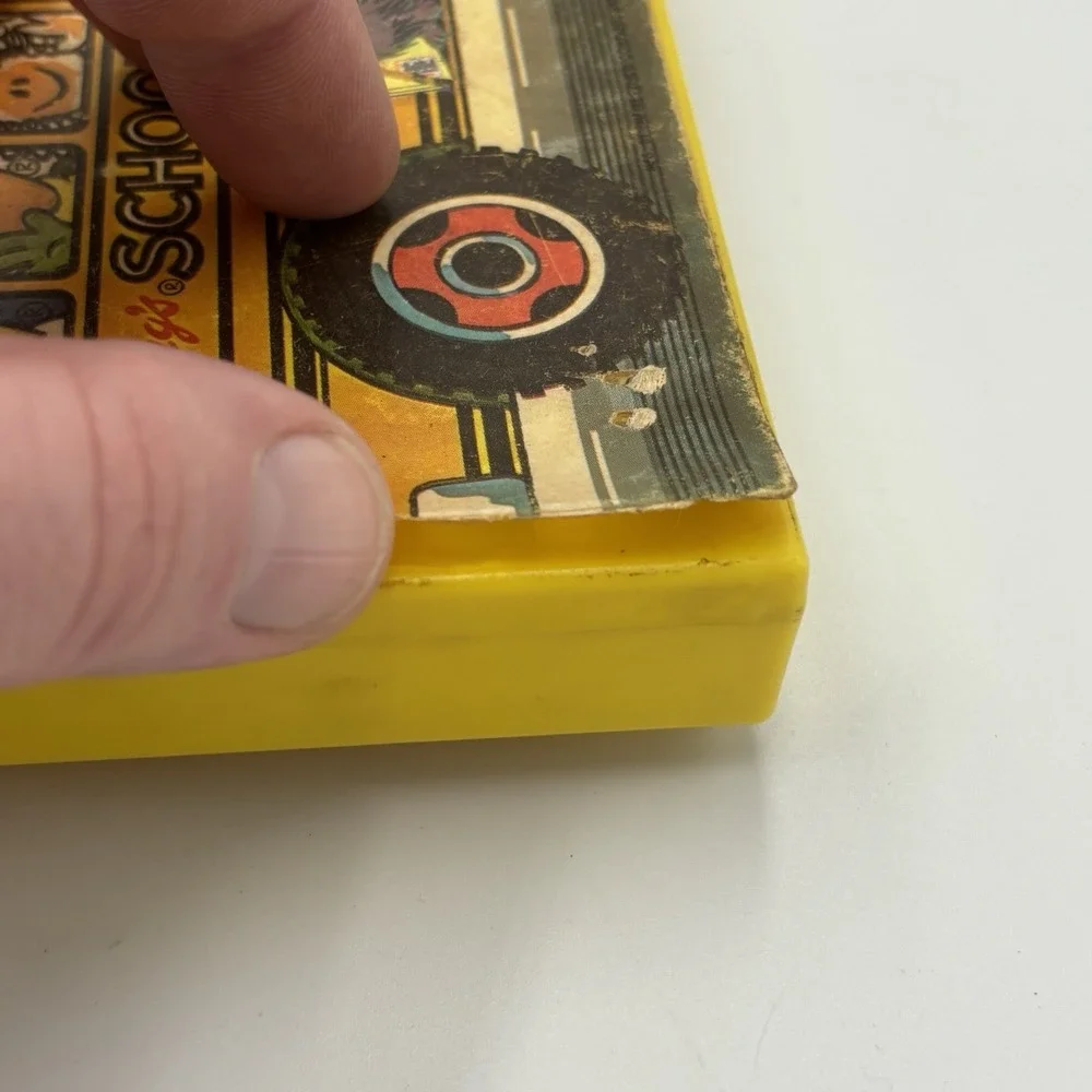 Vintage 1978 Kellogg's Yellow School Bus Pencil Case With‎ Pencils